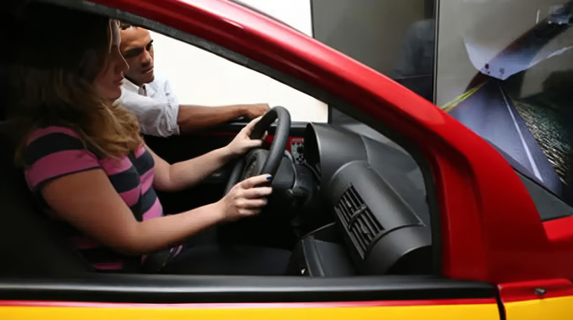 Exigência de veículos de câmbio mecânicos é criticada por empresas