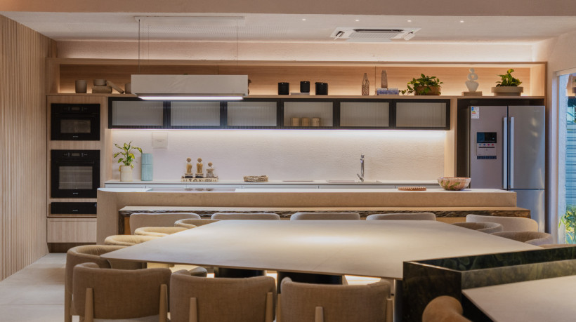 Na foto, o espaço "Cozinha Origem", do arquiteto Diego Studart, na CasaCor Ceará 2025