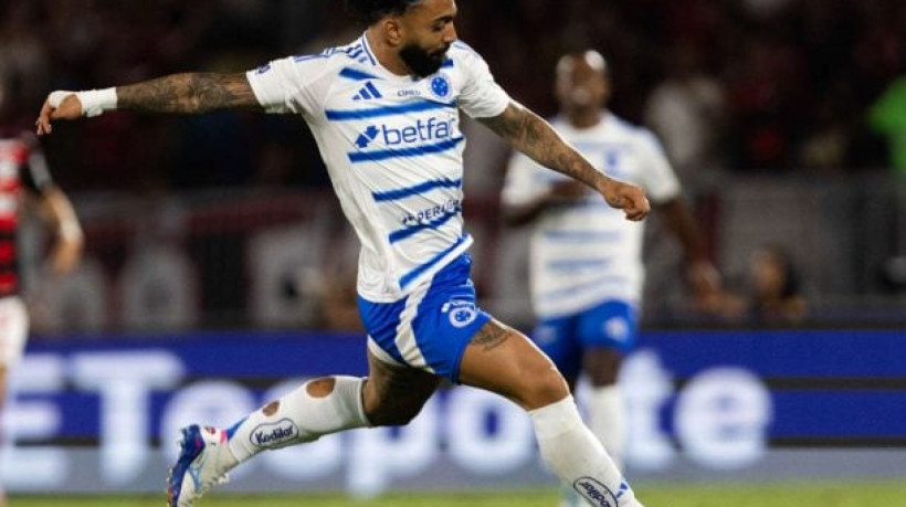 Atacante do Cruzeiro e ídolo rubro-negro entrou nos minutos finais no empate zerado, pela 26ª rodada do Campeonato Brasileiro