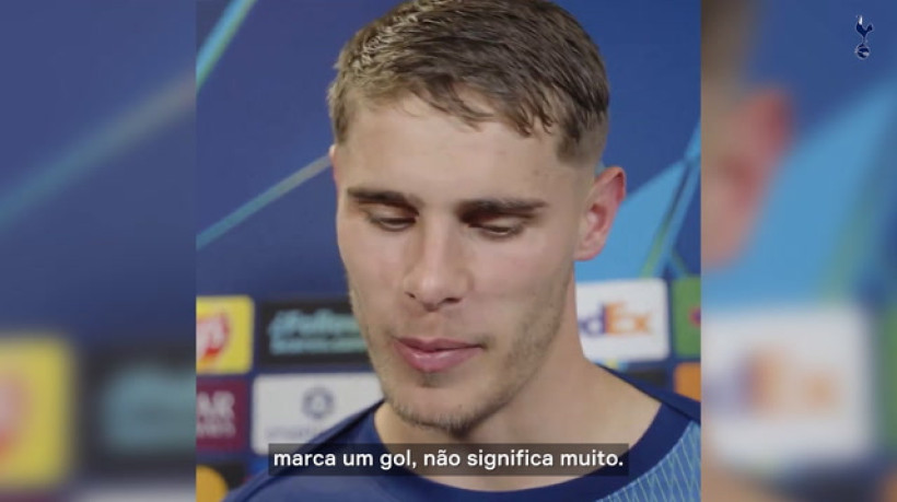 Van de Ven comemora seu primeiro gol na Champions League