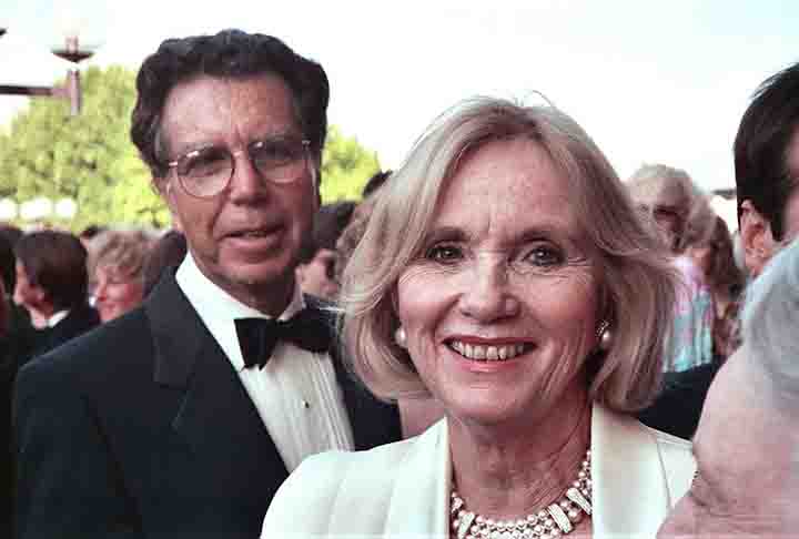 Eva Marie Saint foi casada com Jeffrey Hayden de 1951 até 2016, ano da morte do diretor e produtor de TV. A união gerou dois filhos, Darrell Hayden e Laurette Hayden.
