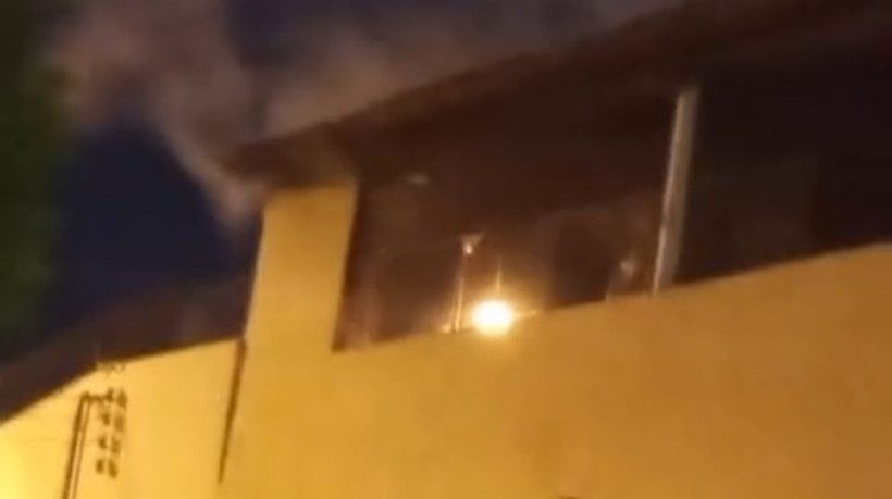 As chamas tiveram início no quadro de energia elétrica da cadeia