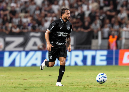 Lourenço volta de suspensão contra o Flu
