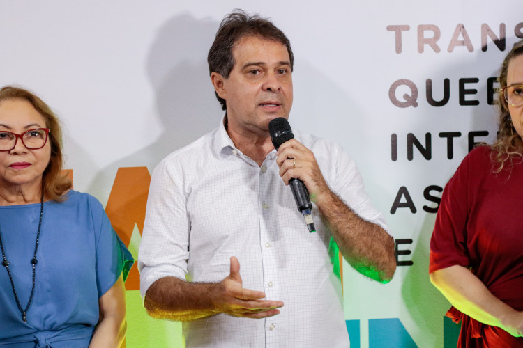 Prefeitura de Fortaleza inaugura Centro de Referência LGBTQIA  Janaína Dutra no centro.