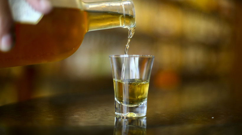 ￼APESAR da queda no consumo de destilados, fluxo nos bares ficou estável, segundo a Abrasel