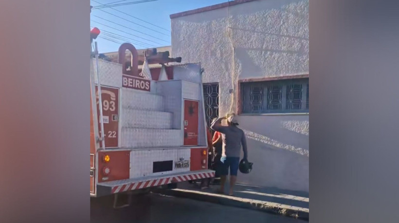 Casal de idosos morreu em incêndio na própria casa, localizada na rua José de Alencar, no bairro Planalto, em Iguatu, nesta segunda-feira, 6