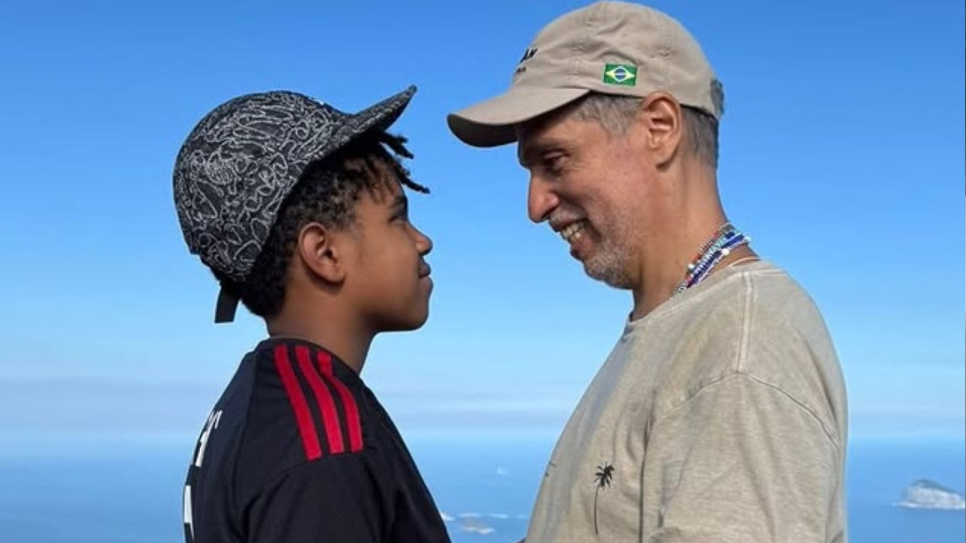 Cineasta e marido de Regina Casé relembra trajetória de superação, coragem e fé até conquistar o topo da Pedra da Gávea