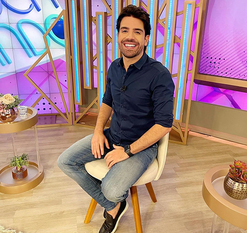 Matheus Baldi, por sua vez, se pronunciou ao vivo no Fofocalizando, do SBT. Ele se emocionou, pediu desculpas e destacou que jamais publicaria o nascimento da criança se soubesse que ela foi fruto de um estupro.
