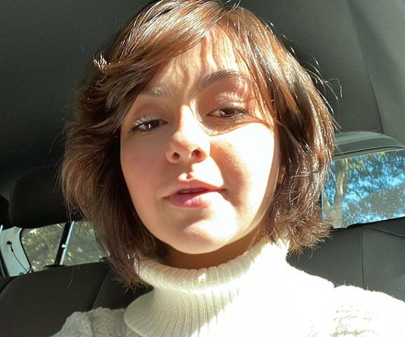 Ela também se aventurou nas plataformas de streaming, protagonizando séries como “Mal Me Quer”, de 2019, e “De Volta aos 15”, em 2022. Nesta última, produzida pela Netflix, Klara Castanho deu novo tom a sua atuação, explorando personagens mais complexos e realistas.
