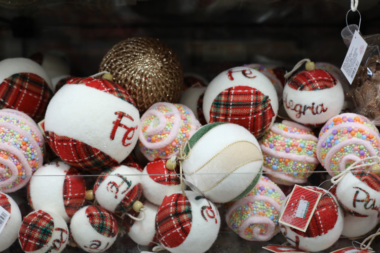 Durante a semana de Natal, servi&ccedil;os e com&eacute;rcio t&ecirc;m hor&aacute;rios alterados em Fortaleza. Confira o que funciona