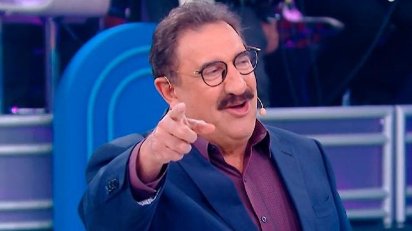 Ratinho manifesta insatisfação com mudança de horário do seu programa, há 27 anos no ar