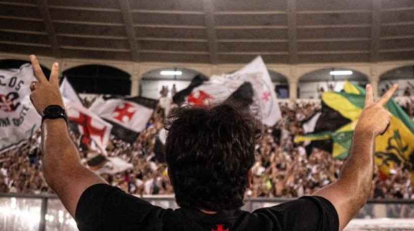 Ações pelo Dia das Crianças e concentração do elenco são destaques no vídeo dos bastidores do 4 a 3 sobre o Vitória, em São Januário