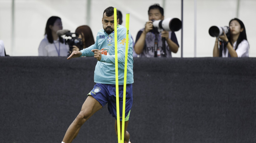 Zagueiro Fabrício Bruno em treino da seleção brasileira no Goyang Stadium, na Coreia do Sul