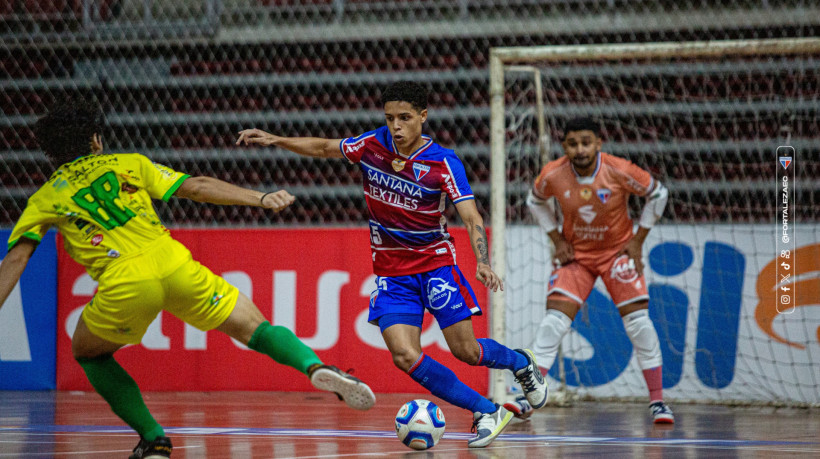 Imagens do jogo entre Fortaleza x Sorriso, válido pelas oitavas de final do Campeonato Brasileiro de Futsal
