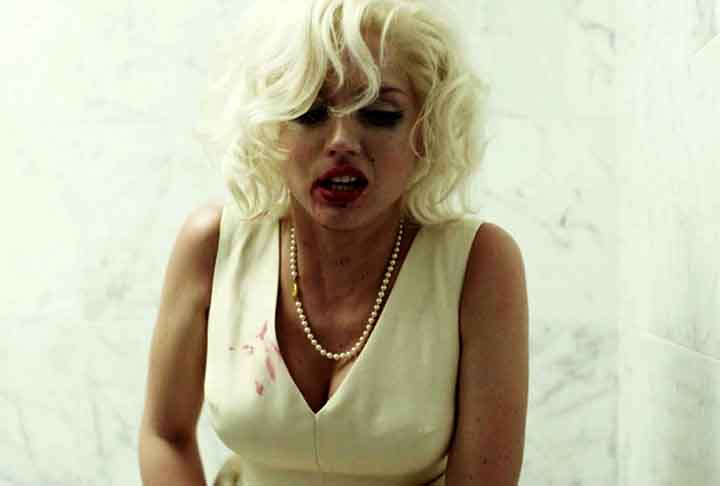 Estrelou o longa-metragem Blonde, onde interpretou o papel de Marilyn Monroe. Ela foi aclamada na 79ª edição do Festival Internacional de Cinema de Veneza.