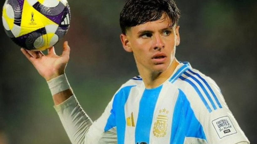 Destaque do time, meia se machucou em jogo da Argentina pela Copa do Mundo sub-20 e virou uma grande preocupação para o clube