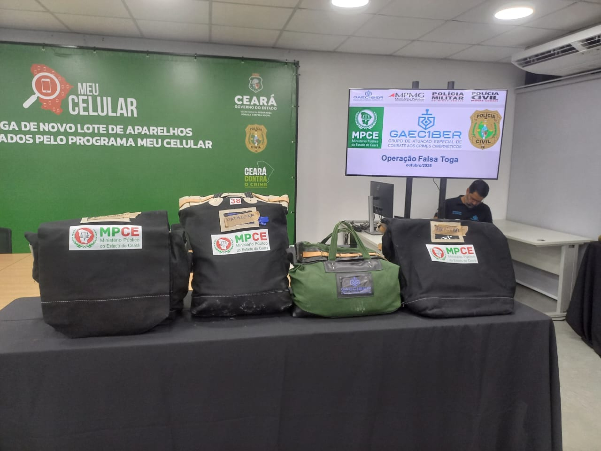 Operação do MPCE com apoio da PC-CE prendeu criminosos que se passavam por promotores de Justiça