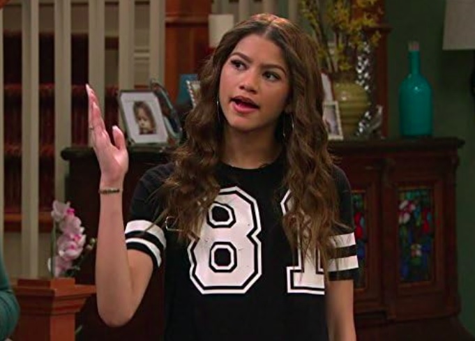 Após No Ritmo, Zendaya continuou sua carreira na Disney como a estrela da série Agente K.C., onde não só atuou, mas também serviu como co-produtora, demonstrando seu desejo de ter maior controle criativo sobre seus projetos.