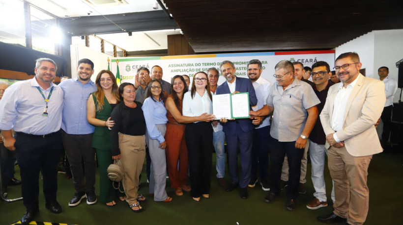 O termo para ampliação de sistemas de abastecimento de água foi assinado nesta quinta-feira, 9