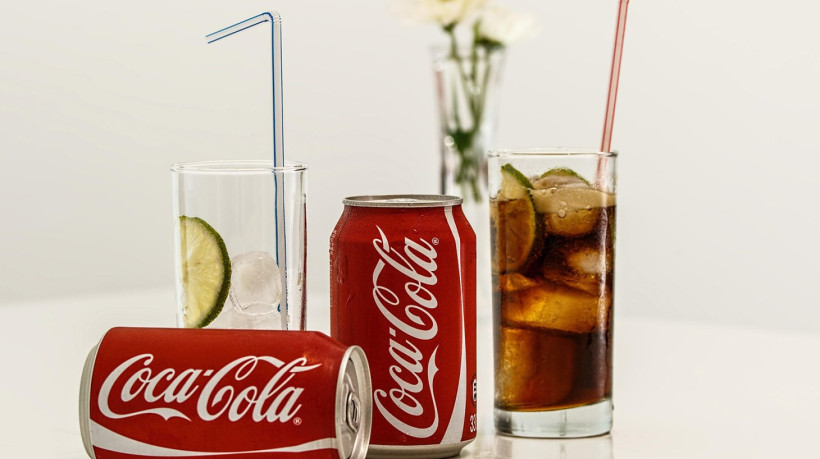 Os casos de contamina&ccedil;&atilde;o por metanol s&atilde;o em bebidas destiladas e n&atilde;o em refrigerantes como a Coca-Cola