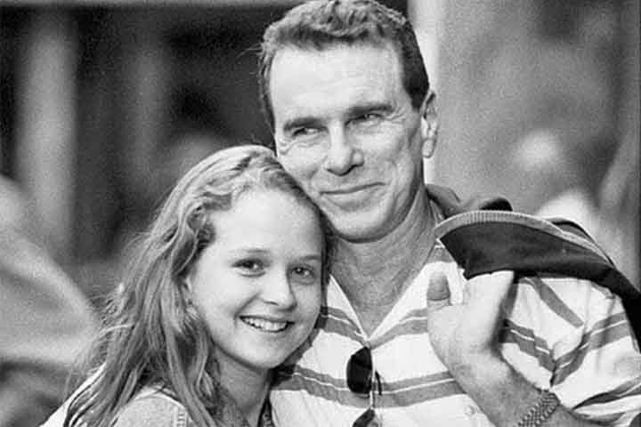 Em 1994, destacou-se no remake de “A Viagem”, interpretando o vilão Ismael, ex-marido de Estela, vivida por Lucinha Lins, e pai de Bia, personagem de Fernanda Rodrigues.

