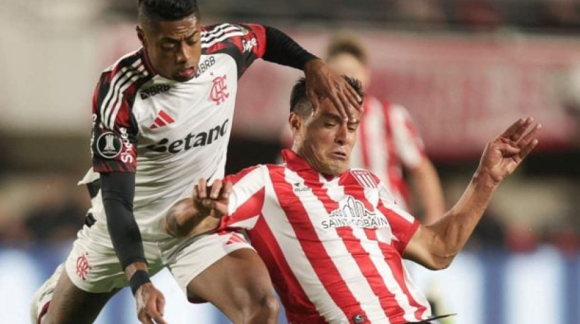 Camisa 27 dá seu depoimento à Conmebol após ser convocado para esclarecer problemas com torcida do Estudiantes