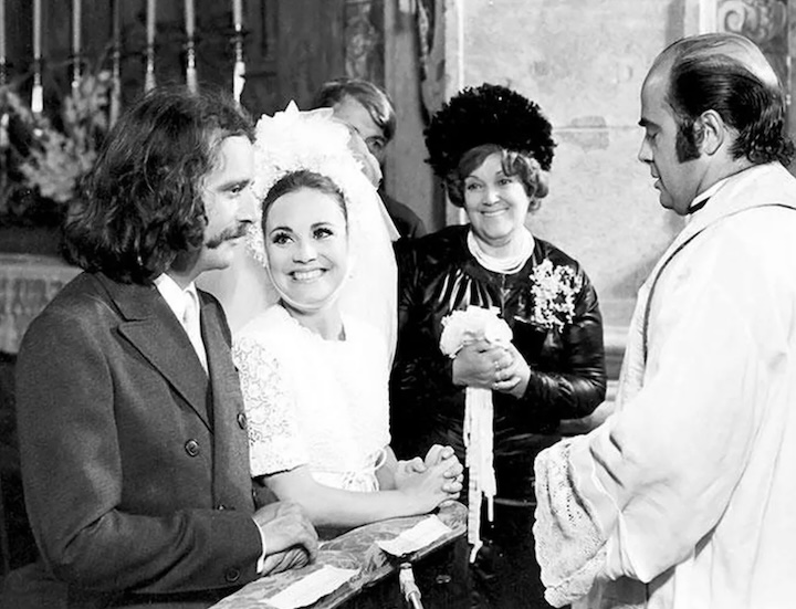 Em 1971, ganhou destaque nacional como a protagonista de “Minha Doce Namorada e consolidou-se ainda mais com “Selva de Pedra”, de 1972.