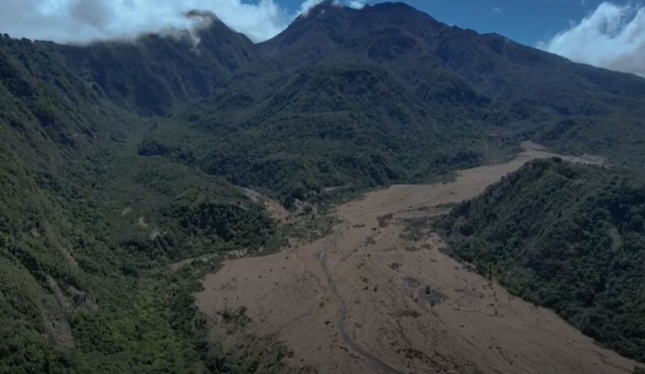 O parque é conhecido por sua rica biodiversidade, abrigando várias espécies de plantas e animais, muitas das quais são endêmicas da região. É um ótimo lugar para observação de aves e ecoturismo. 