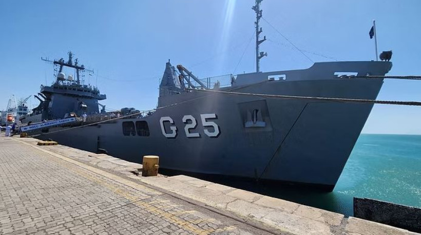 Navio foi visitado por mais de mil crianças e adultos no Dia das Crianças