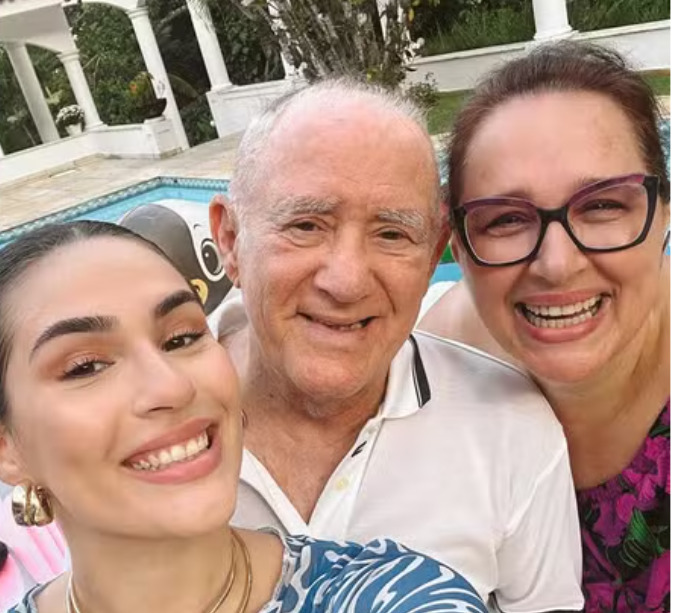 Em 1981, Renato Aragão casou-se com a empresária Lílian Taranto, união que dura até os dias atuais. Eles têm uma filha, Lívian Aragão, atriz nascida em 23/2/1999. 

