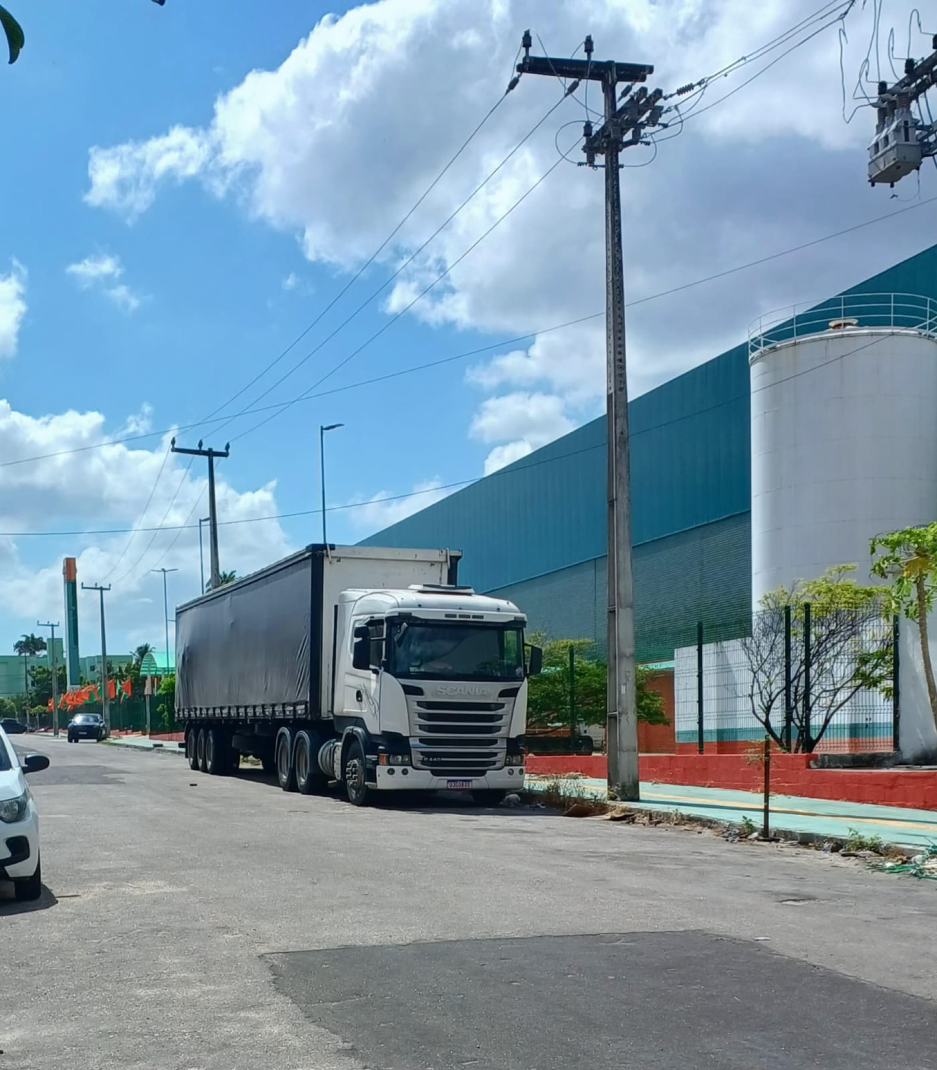 Relatos apontam os problemas começaram durante a construção da homer center, em 2018  (Foto: Reprodução/ Arquivo Pessoal)