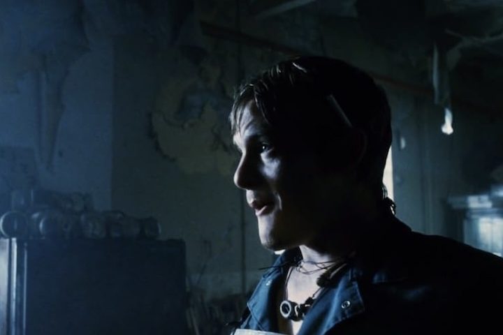 Norman Reedus, que interpreta Darly Dixon, estreou no cinema em 1997 no filme Mutação, dirigido por Guilherme Del Toro.