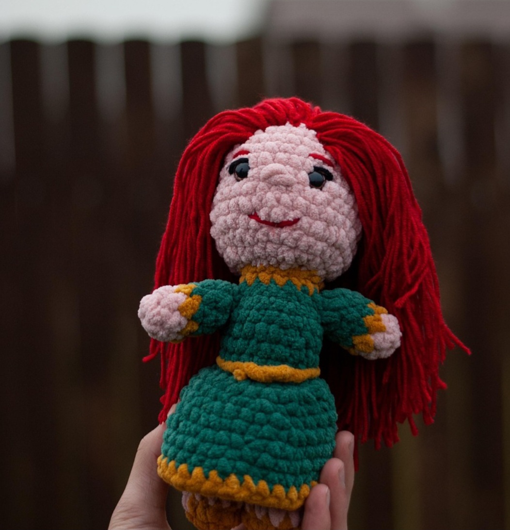 Além disso, existem indícios de práticas manuais em diferentes culturas, como na China. Por lá, bonecos eram feitos com essa técnica, assim como no Egito, América do Sul e Oriente Médio.