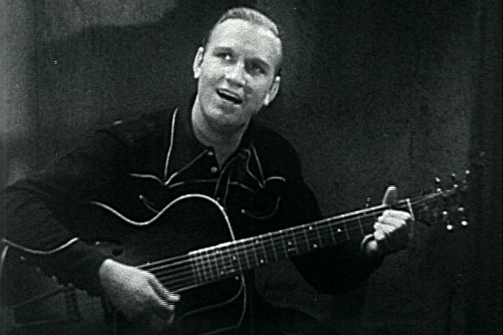 Seu estilo simples, com repertório inspirado no cotidiano dos caubóis, logo conquistou o público. Em 1931, ele assinou contrato com a Columbia Records e lançou uma série de canções que se tornariam clássicos do cancioneiro country, como “That Silver-Haired Daddy of Mine” e “Back in the Saddle Again”, esta última transformada em sua marca registrada. 
