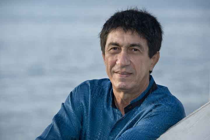 Mesmo com o sucesso nacional e internacional, Fagner sempre manteve forte ligação com suas raízes, residindo em Fortaleza, Ceará, sua cidade natal.