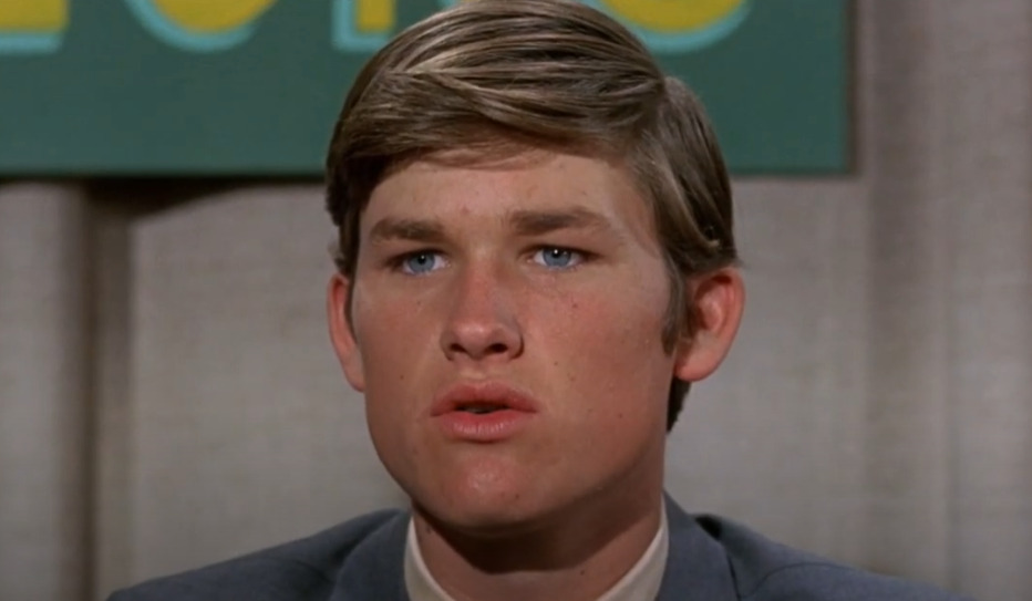 Nesse período, Russell alcançou grande sucesso em comédias familiares que cativaram o público jovem. O filme O Computador de Tênis de 1969, o ajudou a solidificar sua imagem de astro juvenil.
