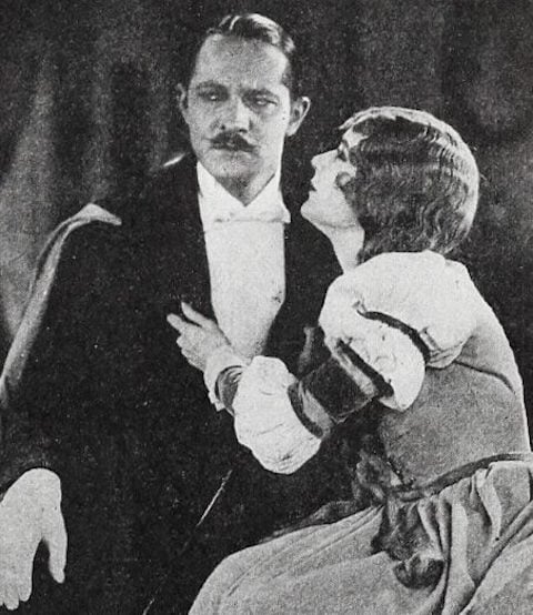 A peça tinha uma combinação magistral de romance, terror, música lírica e elementos de ópera, todos entrelaçados em uma trama complexa.