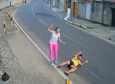 Ele foi atingido na perna esquerda. Apesar do susto, não houve fraturas 