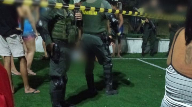 Homicídio contra adolescente aconteceu em um campo de futebol em Maracanaú