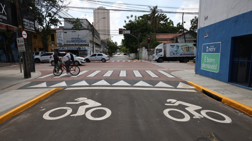 As obras do platô elevado da Avenida Dom Manuel foram concluídas nesta terça-feira, 14