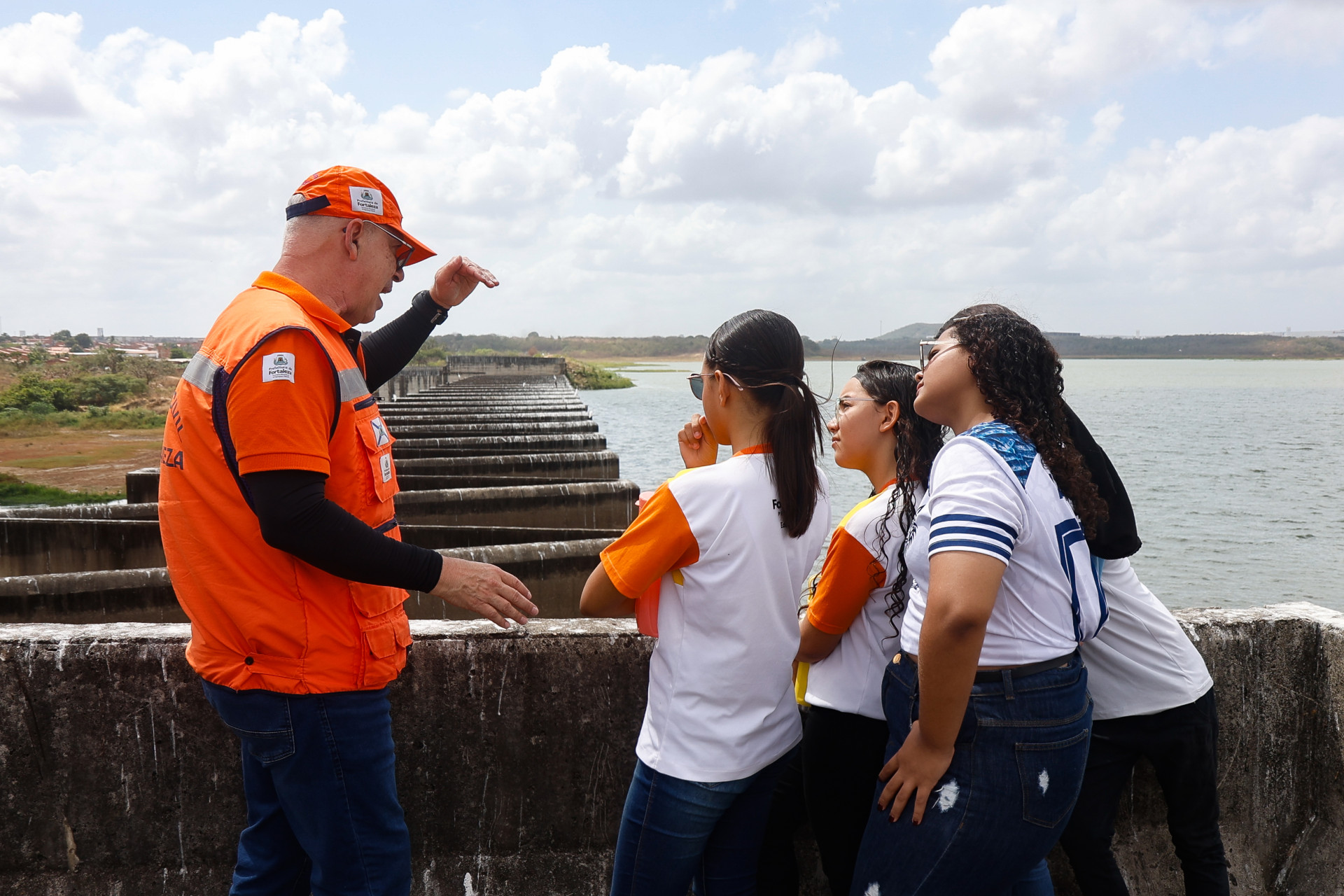 FORTALEZA, CEARÁ,  BRASIL- 14.10.2025: Ronger Barreto - Defesa Civil, Sophia Ferreira13, Jhulya Santos 13, Fco Enzo Matos 13. A Defesa Civil de Fortaleza (DCFor) promove, entre os dias 13 e 19 de outubro, a Semana Municipal de Prevenção e Redução de Desastres.  (Daniel Galber/Especial para O POVO)