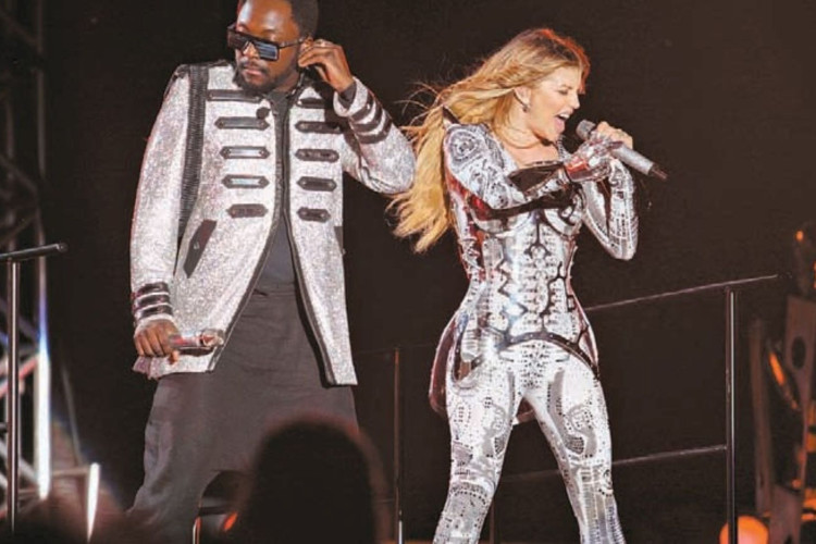 Black Eyed Peas conheceu as baladas de Fortaleza durante estadia para show no Ceará Music, em 2010