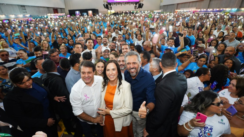 Evandro Leitão (PT),  Lia de Freitas e Elmano de Freitas (PT) participaram do festival