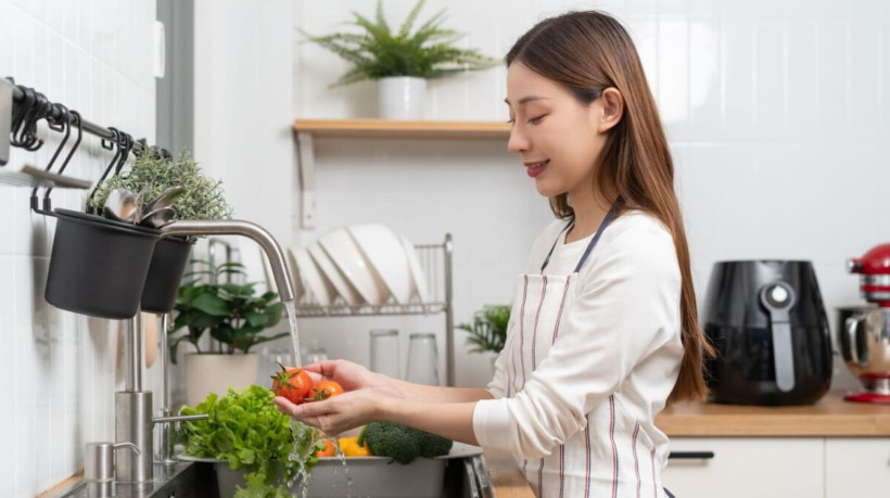 6 hábitos para evitar ao cozinhar e se proteger de intoxicação alimentar