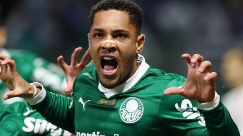 O atacante marcou dois gols da vitória do Palmeiras por 5 a 1 sobre o Bragantino, pela 28ª rodada do Brasileirão