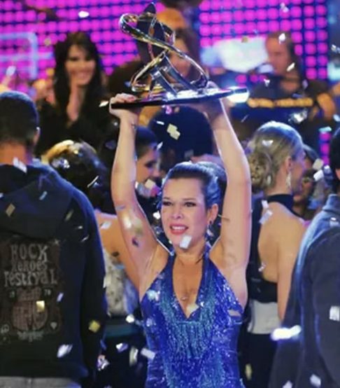 Edição 2010, Fernanda Souza: A atriz venceu Sheron Menezzes no paso doble e samba de gafieira e ficou com o prêmio em 2010.