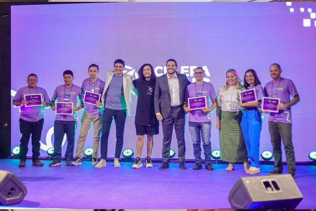 O contrato inicial, assinado em 19 de agosto, era de R$ 4,99 milhões, mas foi aditado e já alcança R$ 11 milhões, com validade até agosto do próximo ano.