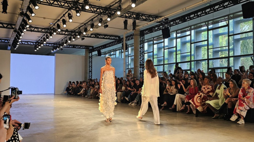 Desfile de coleção da Rota da Moda é destaque no maior evento do setor no País