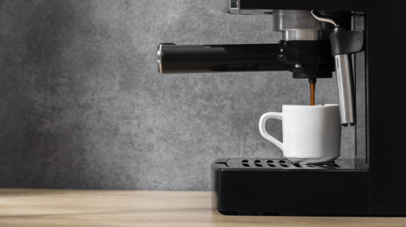A boa limpeza é fundamental para manter a durabilidade das cafeteiras. Veja dicas.