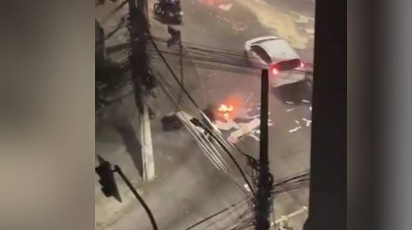 Cidade de Deus teve ônibus tomados como barricadas e objetos incendiados 